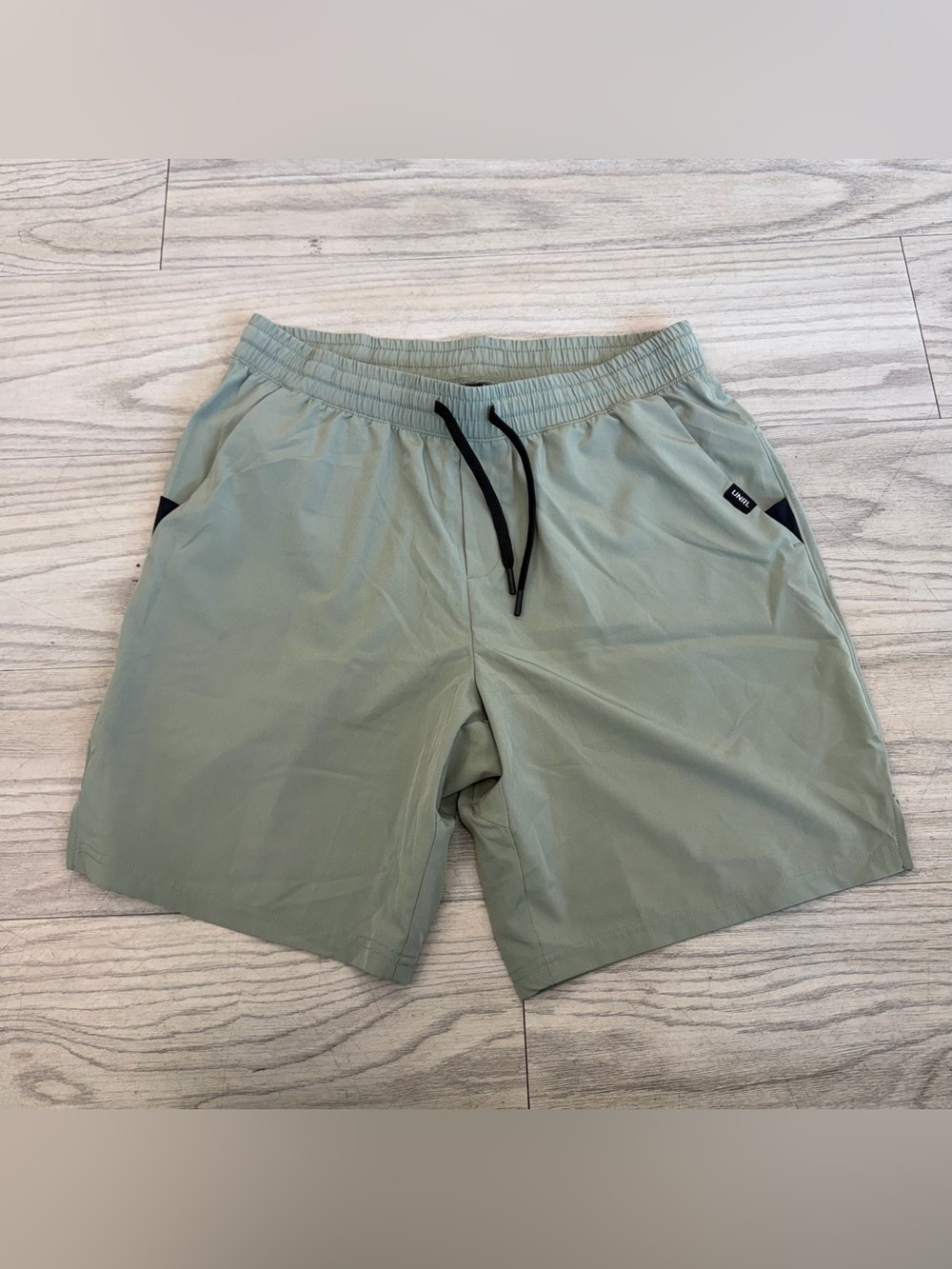 UNRL Men's Athletic Shorts in Sage Green with Drawstring NWT